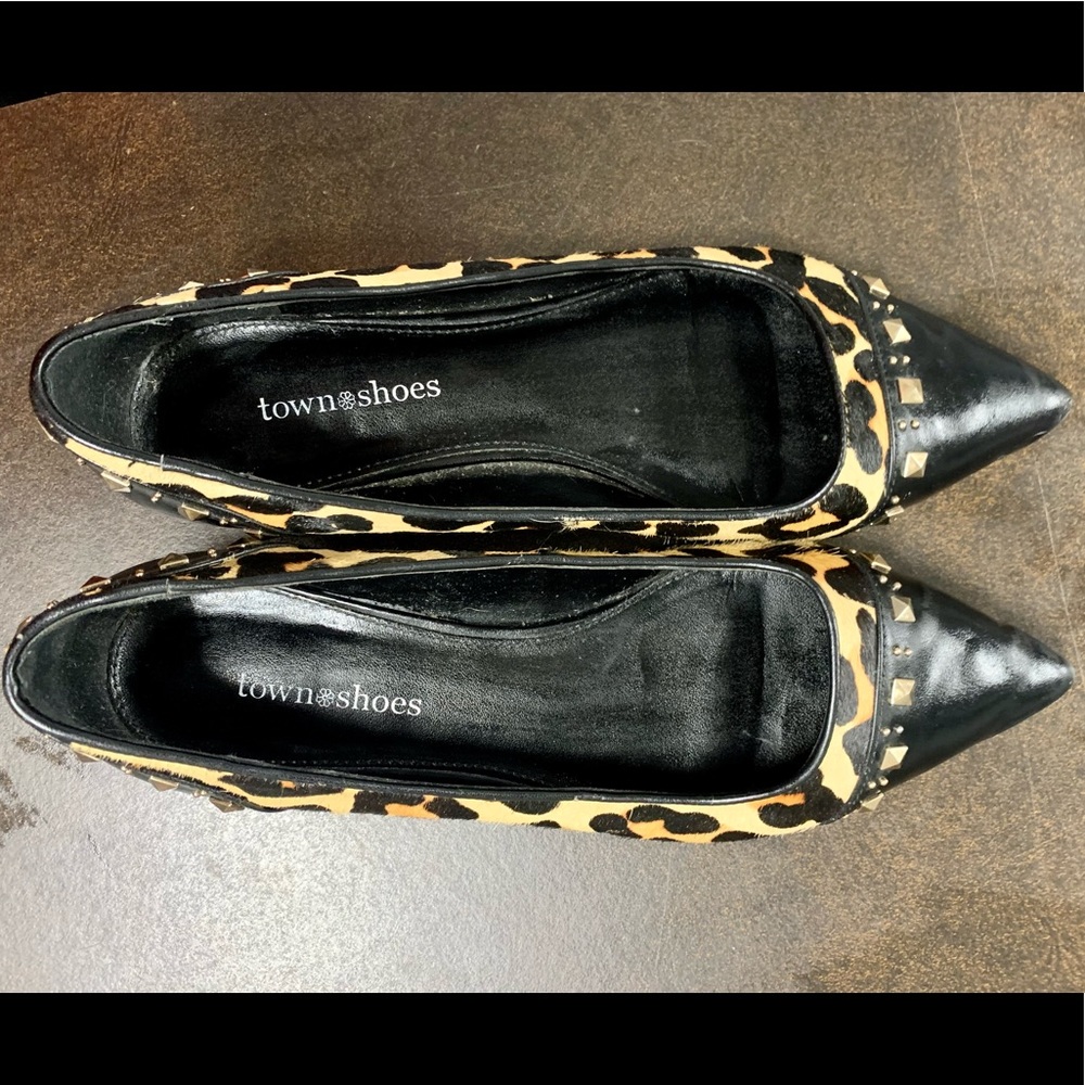 Leopard studded flats